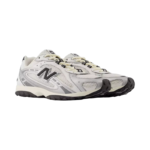 New Balance 204L Silver Metallic Black - Image 3