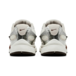 Nike Wmns V5 RNR 'Sail Fauna Brown - Image 5