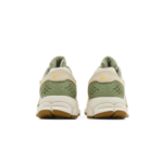 Air Zoom Vomero 5 'Pale Ivory Oil Green' - Image 6