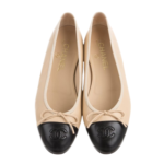 Chanel Beige/Black Leather CC Bow Cap Toe Ballet Flats - Image 4