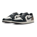 Air Jordan 1 Retro Low OG 'Mocha' - Image 3