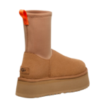 UGG Cassic Dipper Boot – Chestnut - Image 3